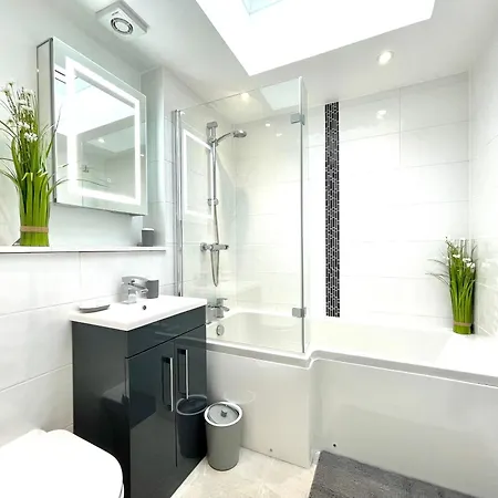 Appartement Renovated 2 Bedroom With 2 Bathrooms Bristol
